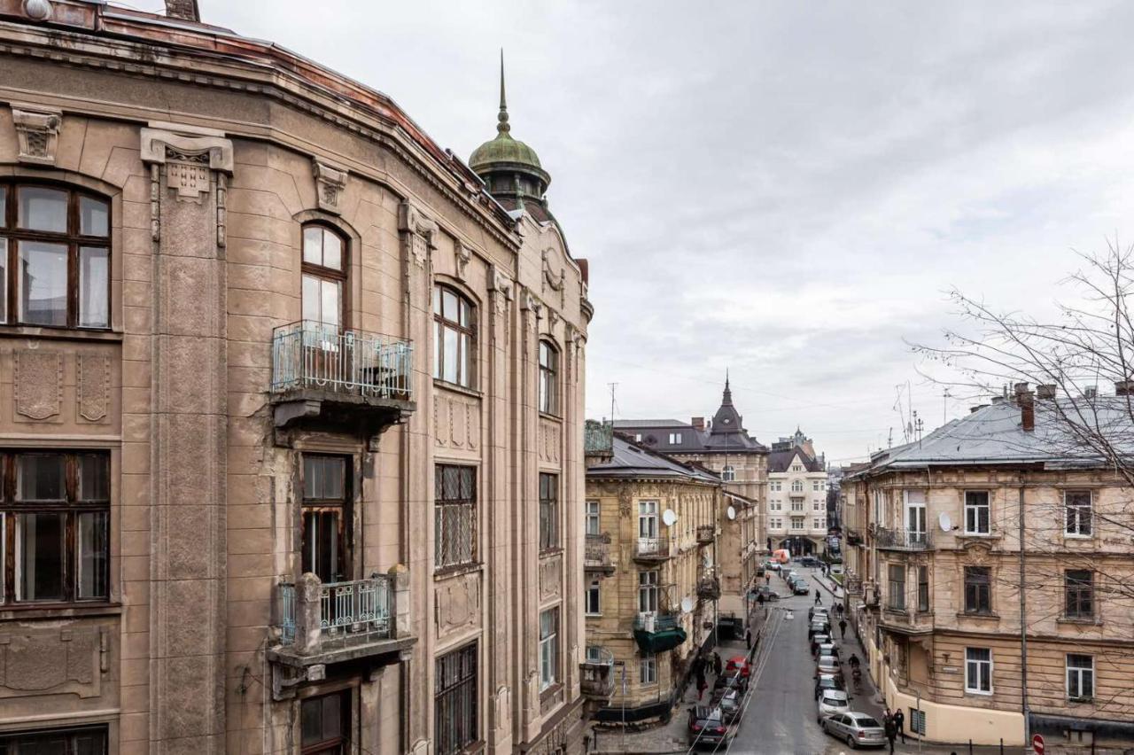 Avangard French Le Ciel Apart Liov Exterior foto